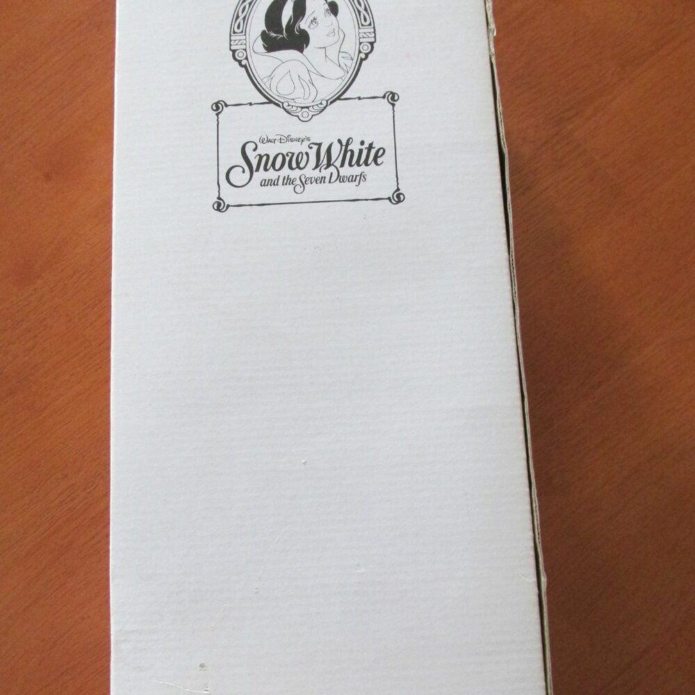 Snow White Porcelain Doll - Picture 2 of 10